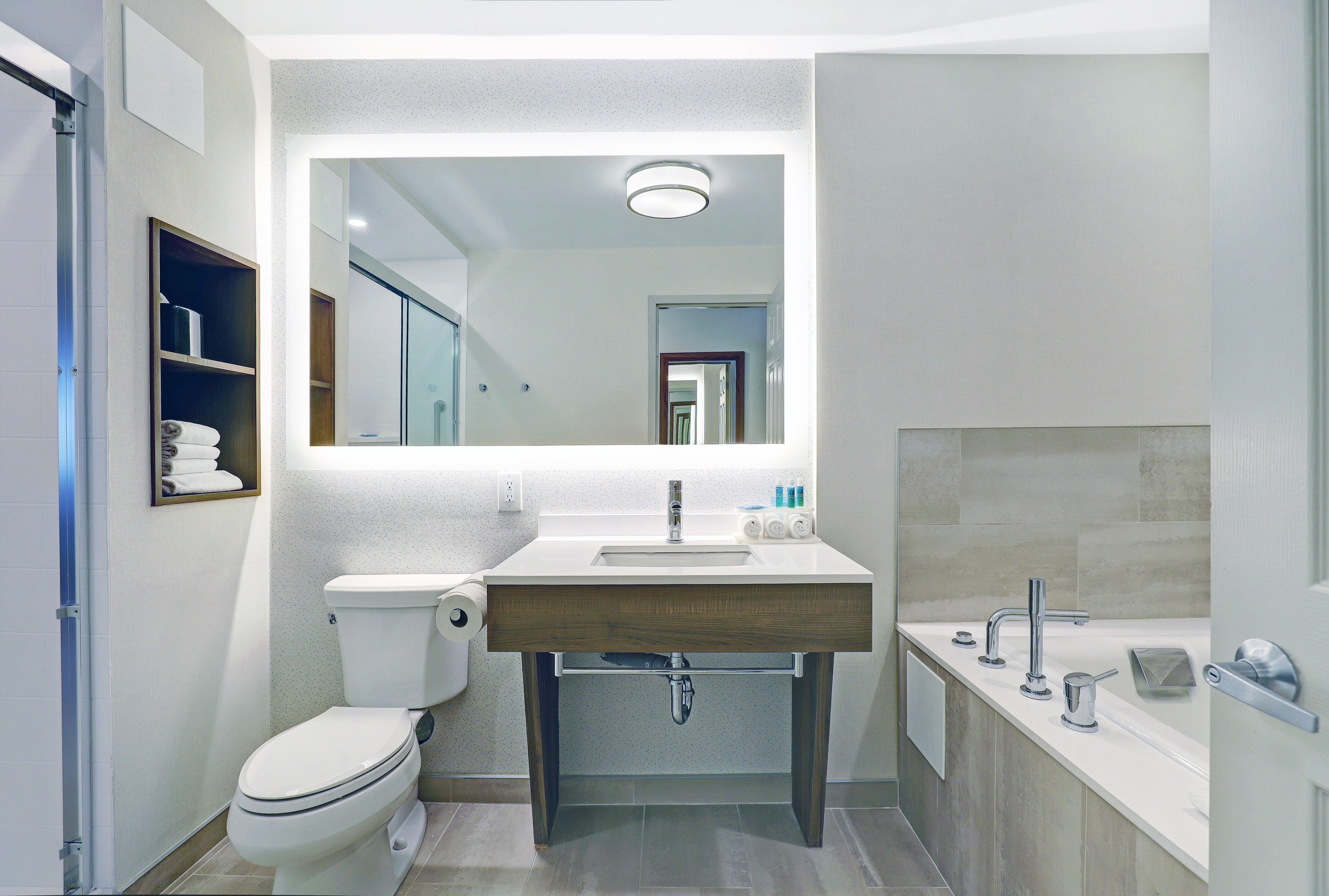 Express Oshawa By Ihg 3* Whitby