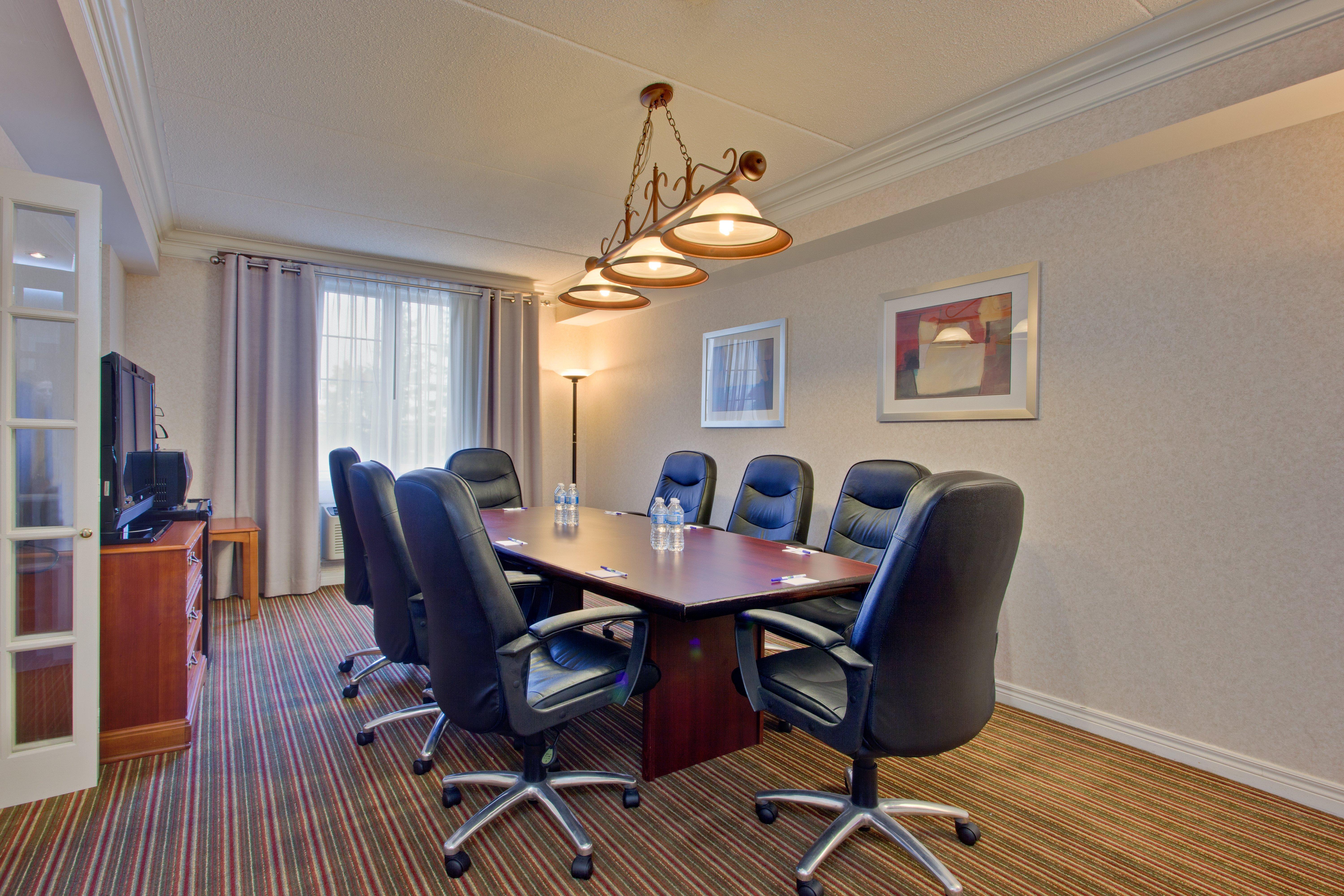 Express Oshawa By Ihg