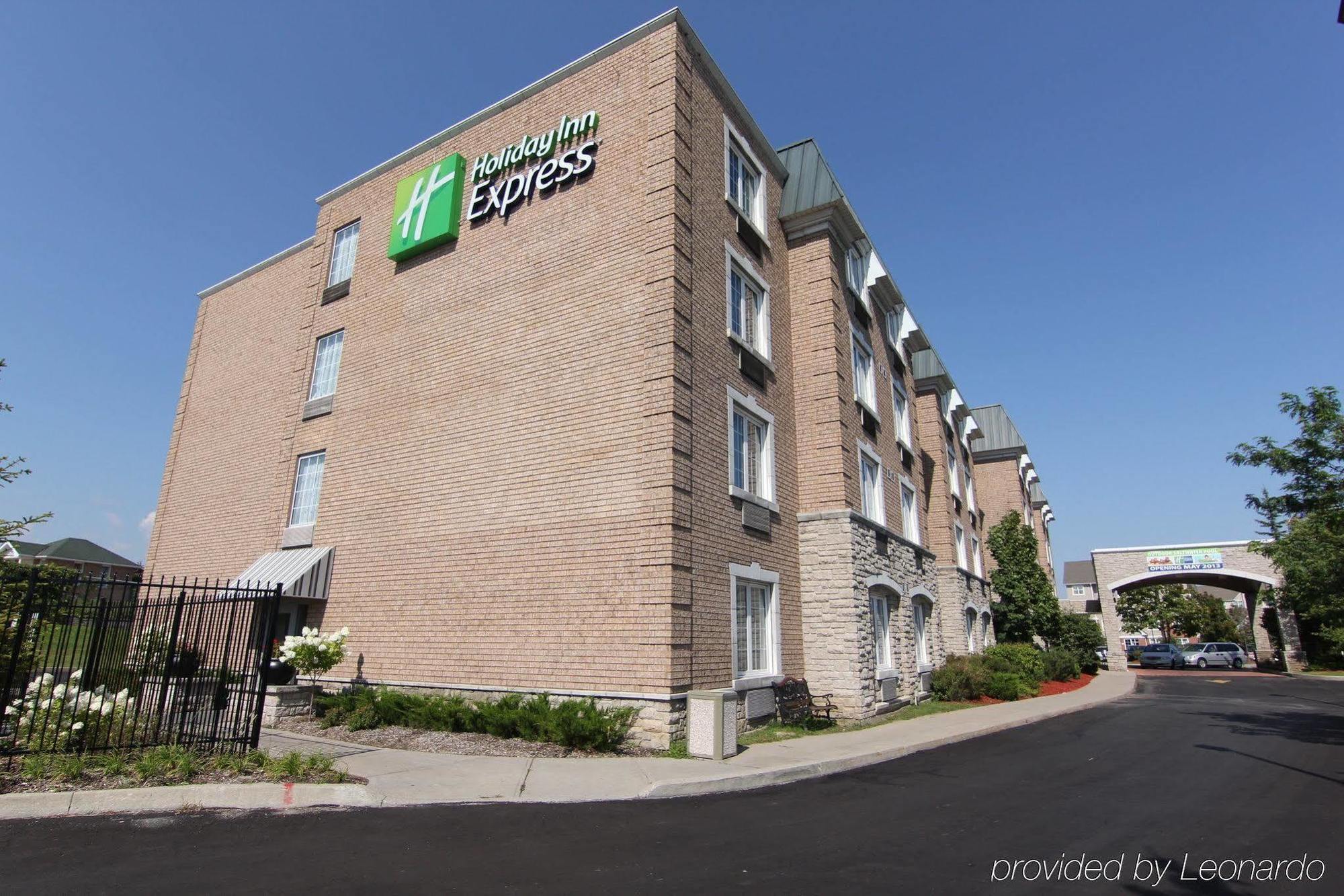 Express Oshawa By Ihg 3* Whitby