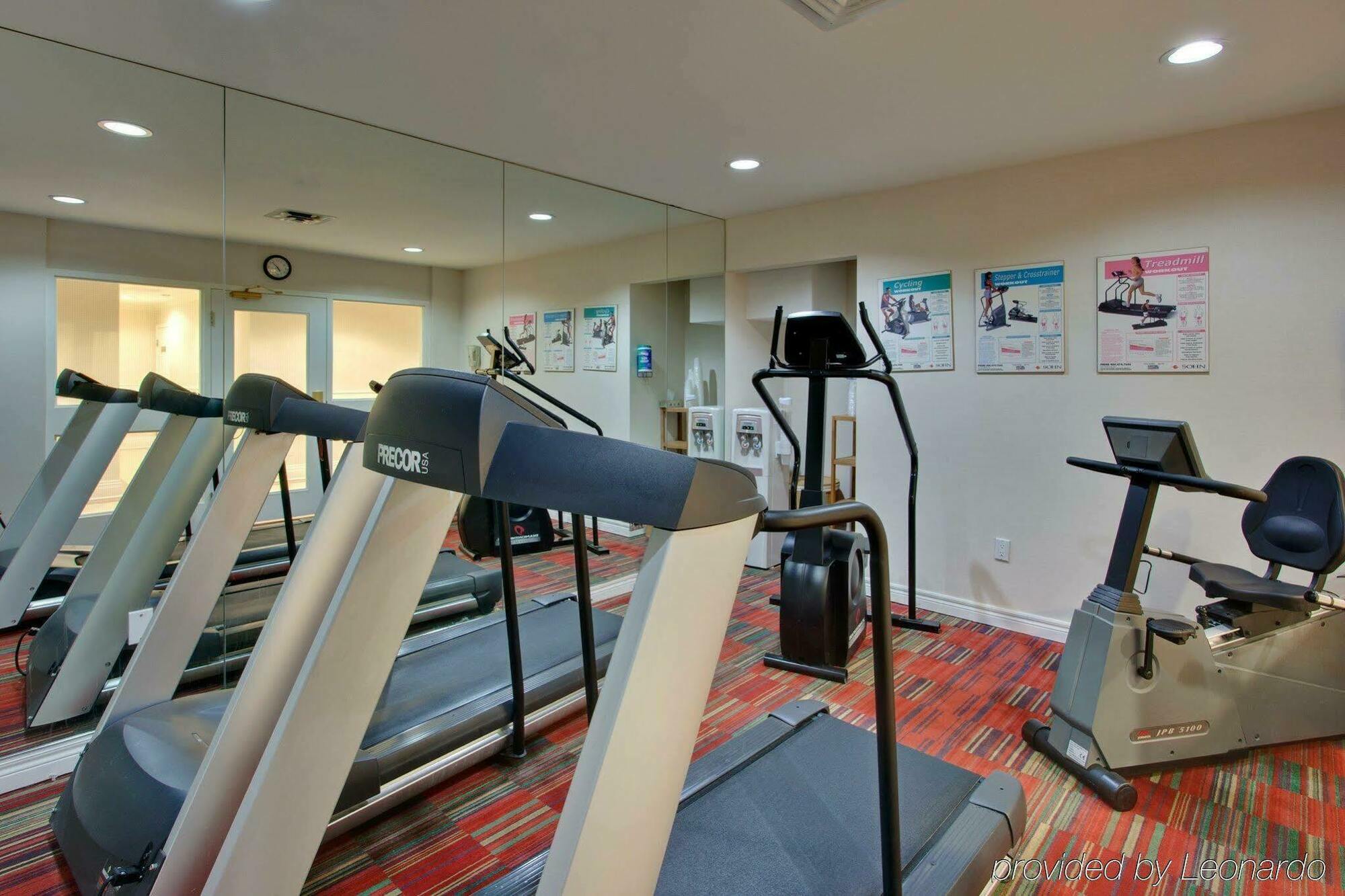 Express Oshawa By Ihg Hotel